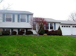 33 Hay Market Rd, Rochester, NY 14624