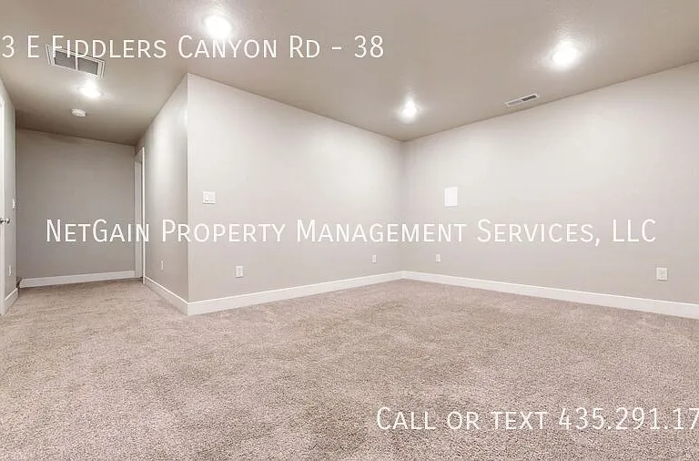 173 E Fiddlers Canyon Rd #38 — Photo 19