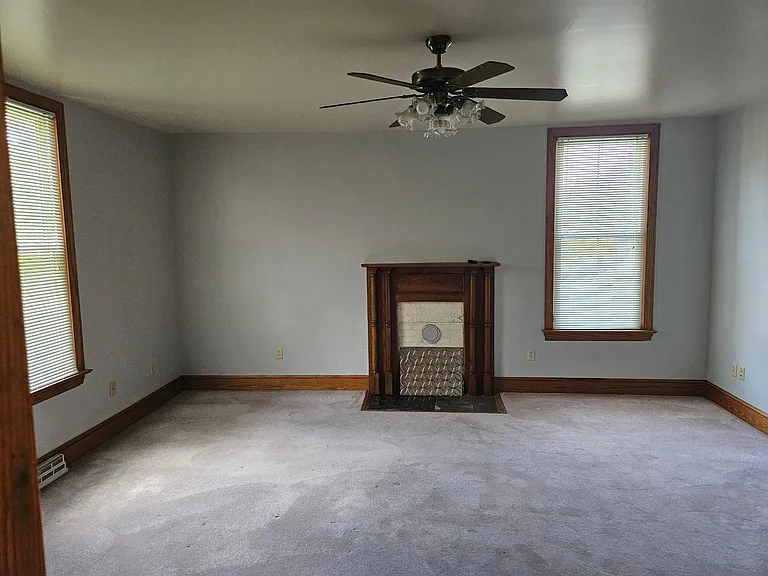 22864 Prince Edward Hwy — Photo 16