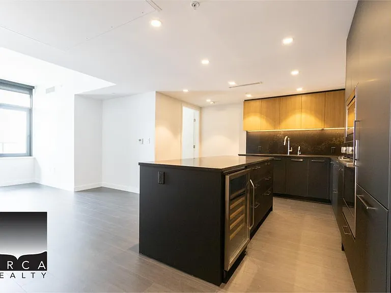 6608 Sussex Ave #3003 — Photo 3