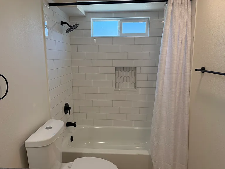 9655 Woodruff Ave #B — Photo 13