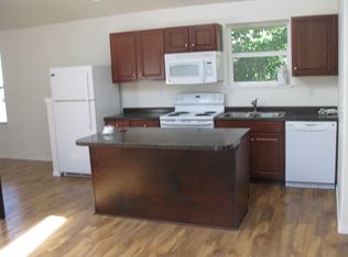 1576 Walnut St #A, Eugene, OR 97403