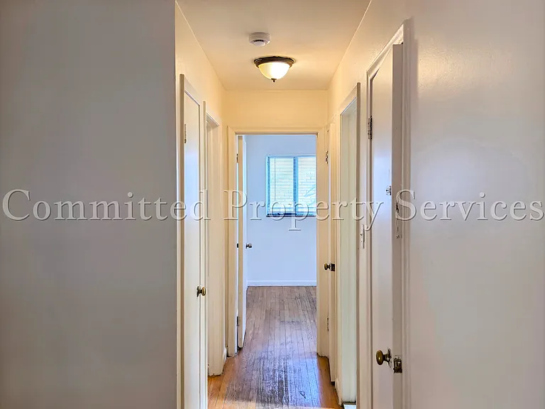 16611 Greenfield Rd #10 — Photo 5