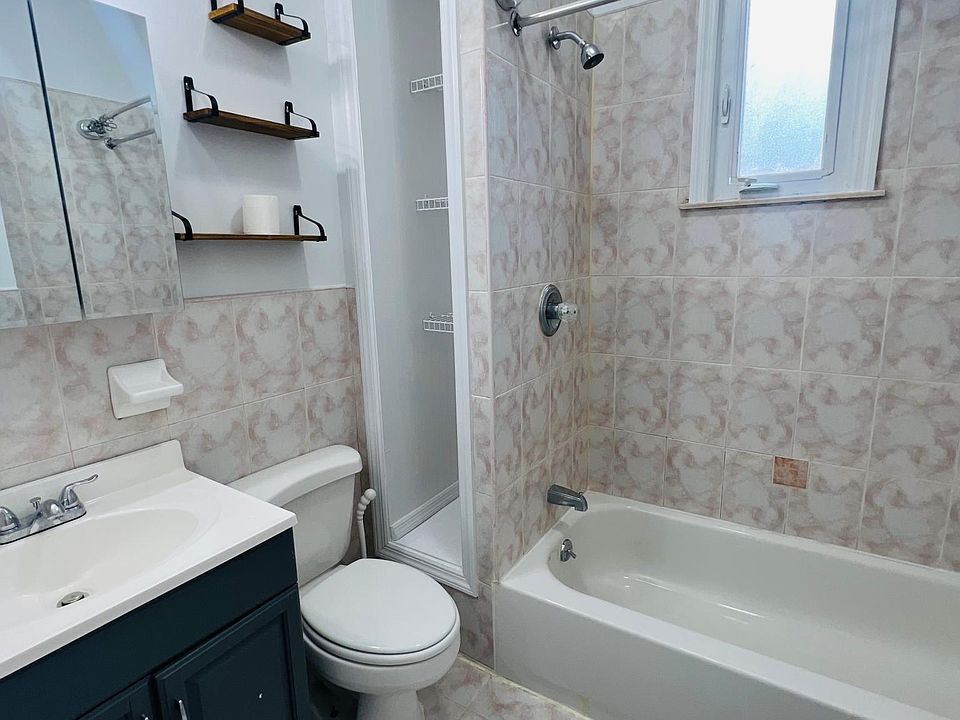 1st image of 18 Hancock Ave Floor 2