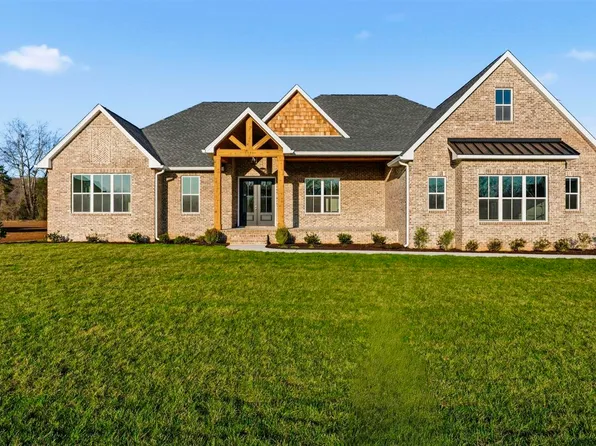 1728 Hazel Farms Ln, Bowling Green, KY 42103