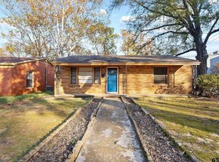 736 Crestway Dr, Tyler, TX 75701