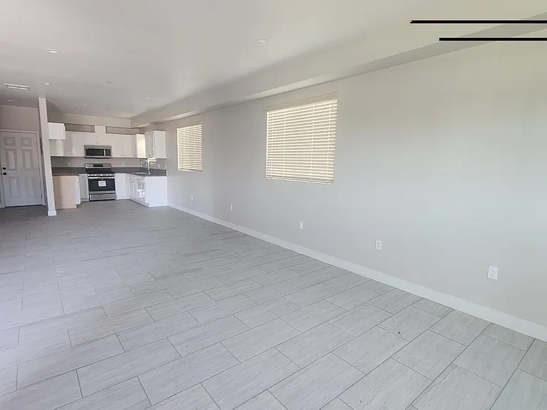 928 E Imperial Hwy — Photo 2