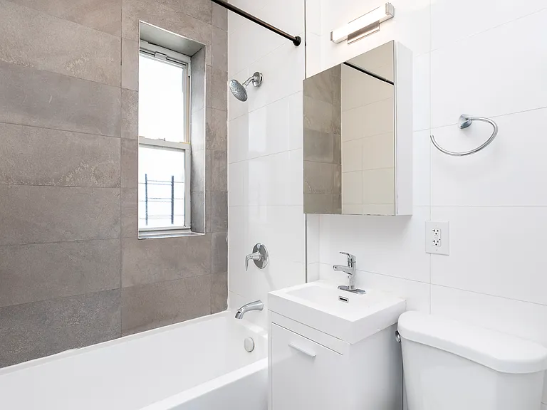 442 Decatur St #4D — Photo 7