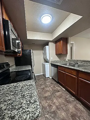 Cedar Creek Condominiums — Photo 57