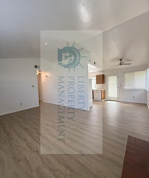 1949 Plymouth Dr — Photo 3
