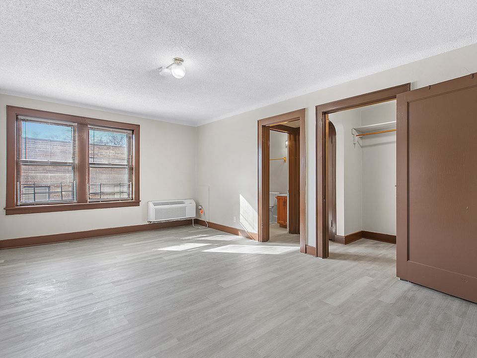 1st image of 914 W Glen Flora Ave APT 101