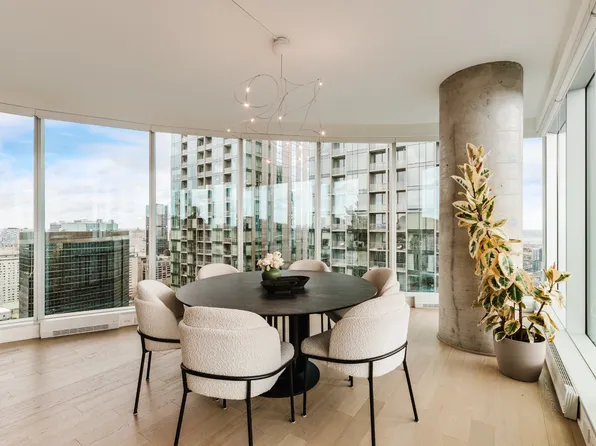 1155 Rue De La Montagne #3105, Montreal, QC H3G 0C7