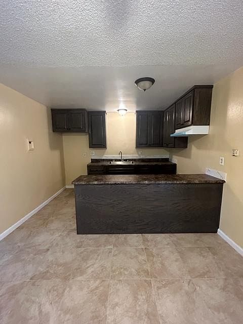 2nd image of 1545 W 19th St APT 1