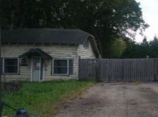 40862 N Douglas Ave, Antioch, IL 60002