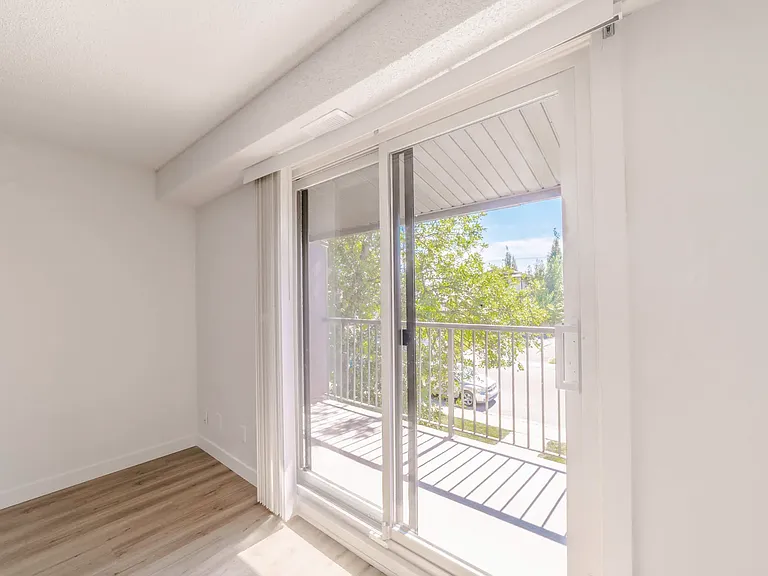 739 Bracewood Dr SW — Photo 58