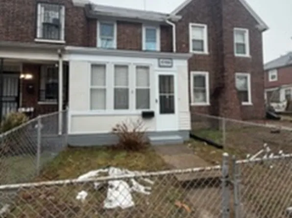 1066 Ironside Rd, Camden, NJ 08104