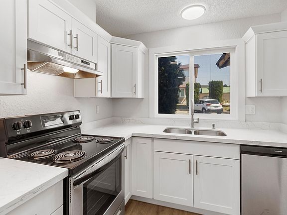 2nd image of 395 9th St NE APT 15
