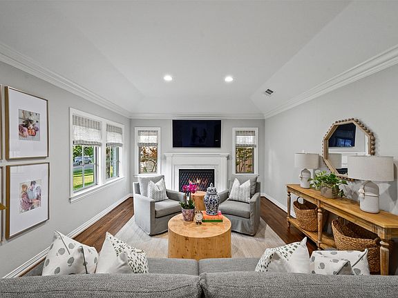 4th image of 6230 Revere Pl