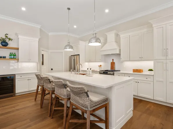 24 Country Farm Road, Forestdale, MA 02644
