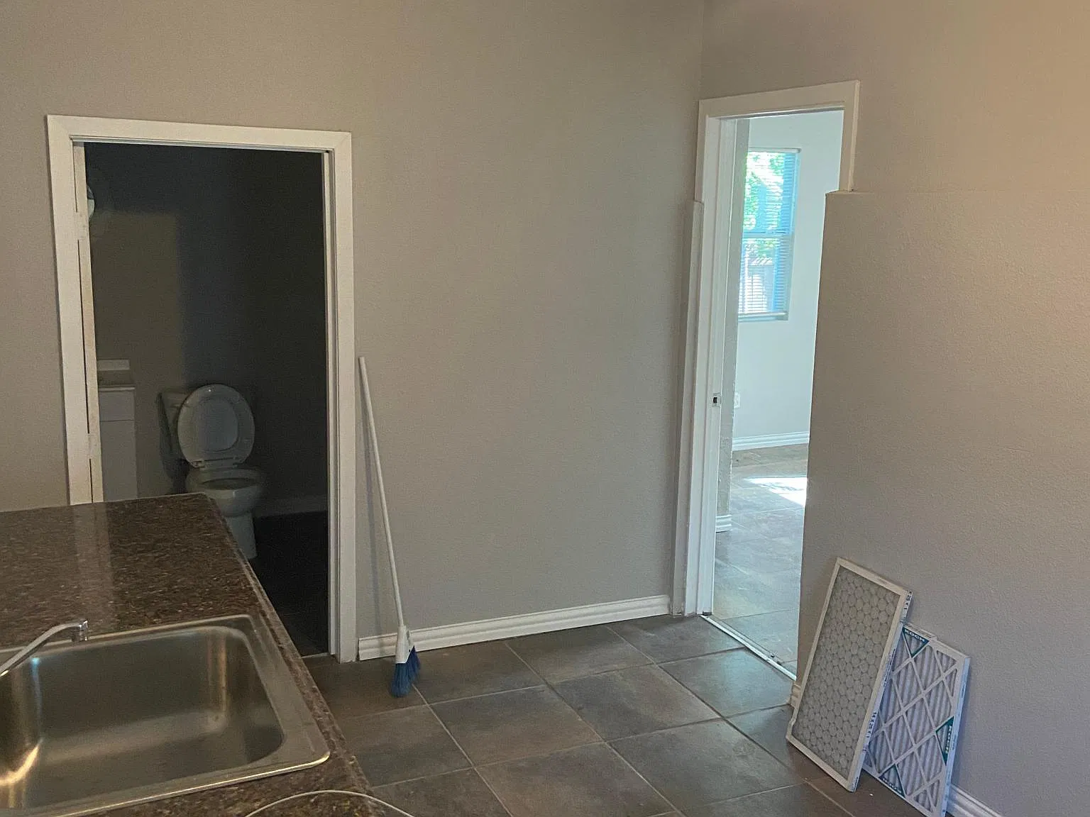 4723 Bartlett Ave — Photo 1