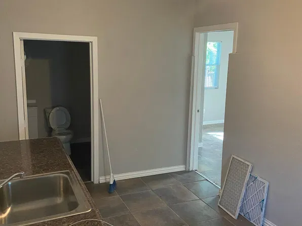 4723 Bartlett Ave, Dallas, TX 75216