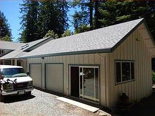 3rd image of 1020 Warren Dr