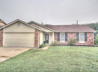 10707 E 101st St N, Owasso, OK 74055