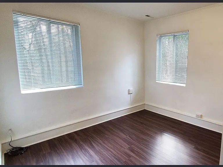 111 Barclay Rd — Photo 7