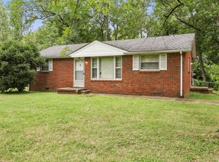 21 Charlemagne Blvd, Clarksville, TN 37042