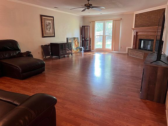 4th image of 2658 Hearth Stone Dr