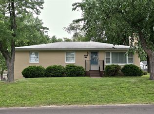 9451 Minerva Ave, Saint Louis, MO 63114