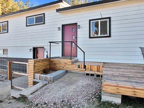 2nd image of 1052 21st Rd