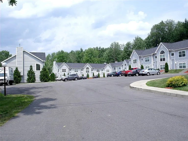 1062 Dryden Rd — Photo 12