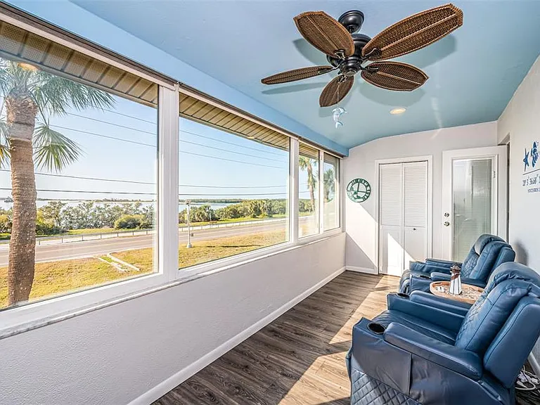 2 Causeway Blvd #208 — Photo 22