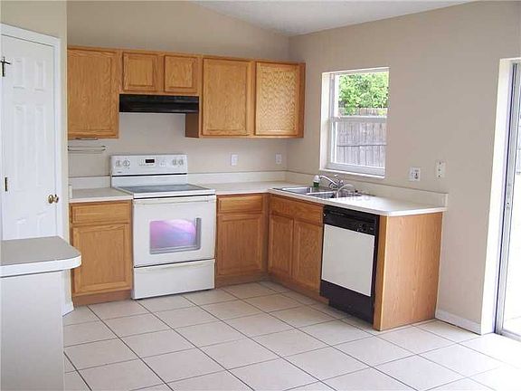 4th image of 2675 India Blvd