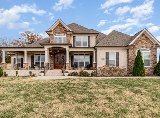 1732 Mayflower Dr, Columbia, TN 38401