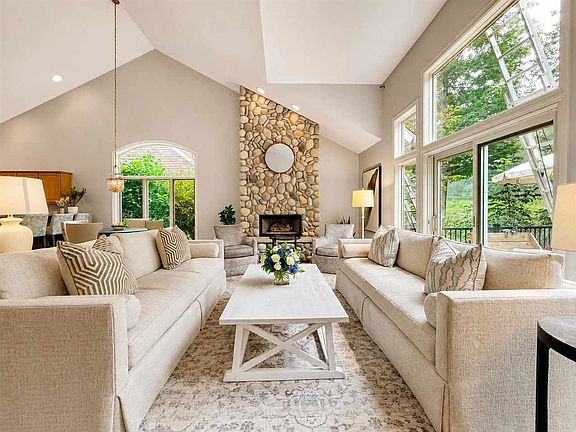 3rd image of 6727 Cottage Ct