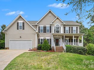 1418 Coachman Dr, Waxhaw, NC 28173