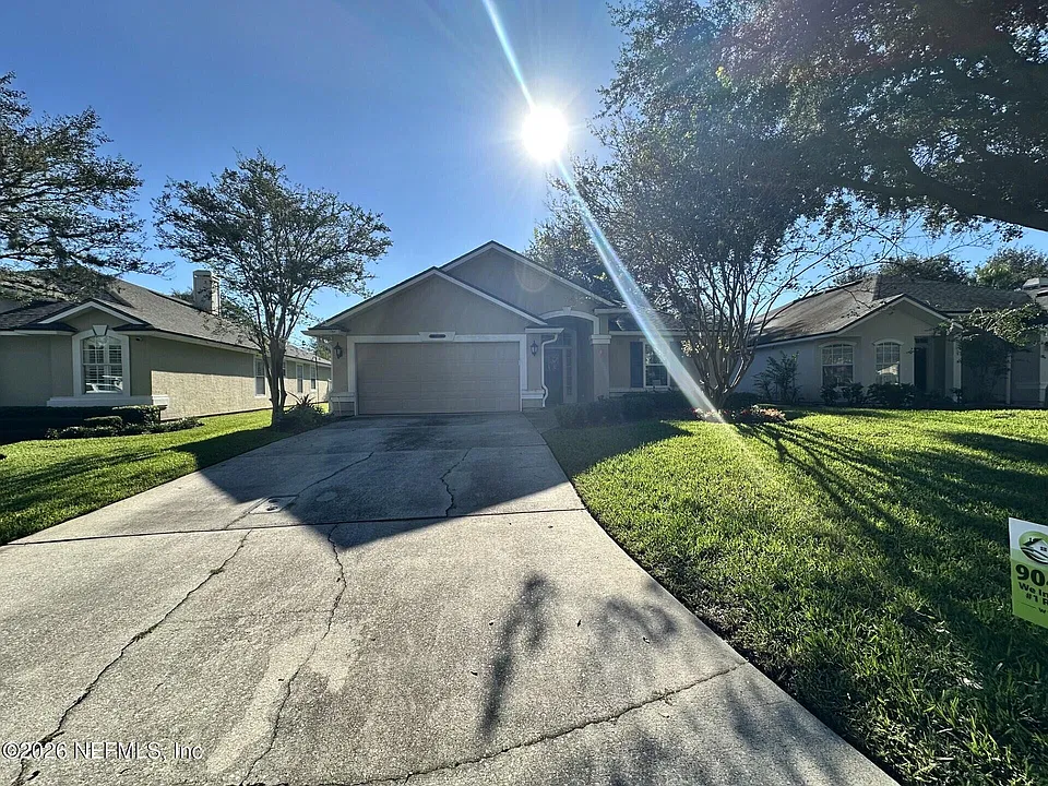 1540 Austin Ln