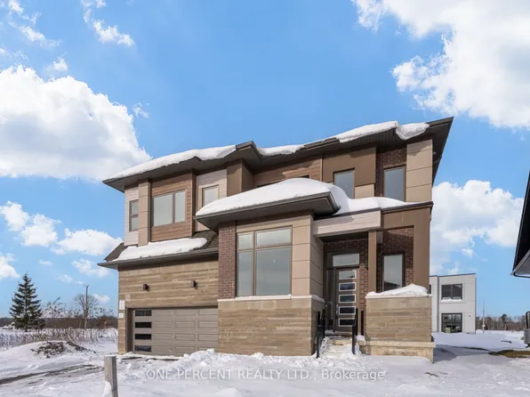 3769 Sunbank Cres, Severn, ON L3V 8N2