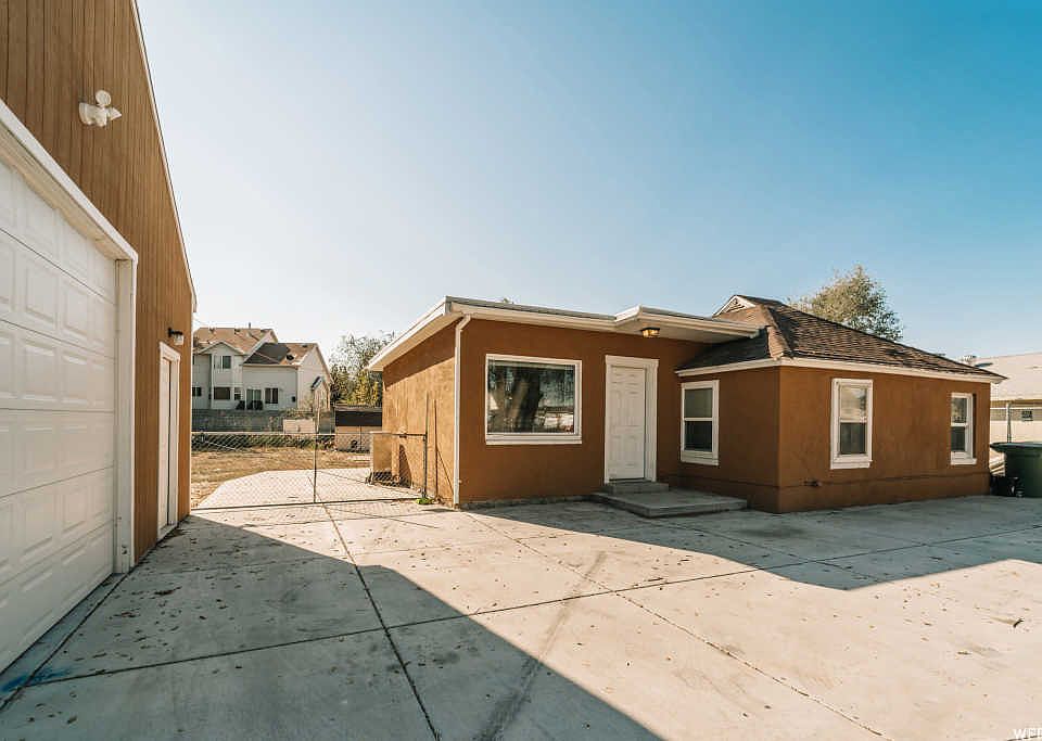 1st image of 1077 S Prospect St #B