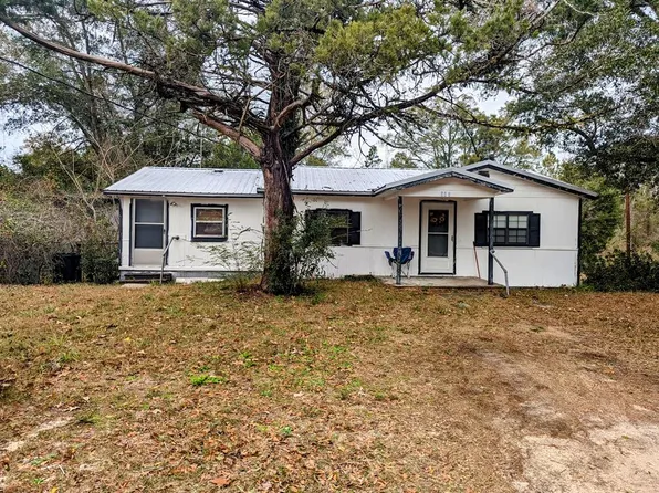 327 Leslie St, Gordon, AL 36343
