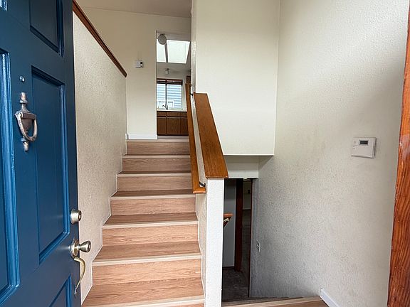 4th image of 925 N 33rd St
