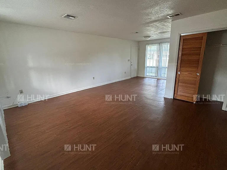 213 Cobia Dr — Photo 6