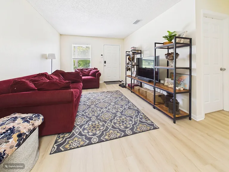 1411 E 109th Ave #B — Photo 4