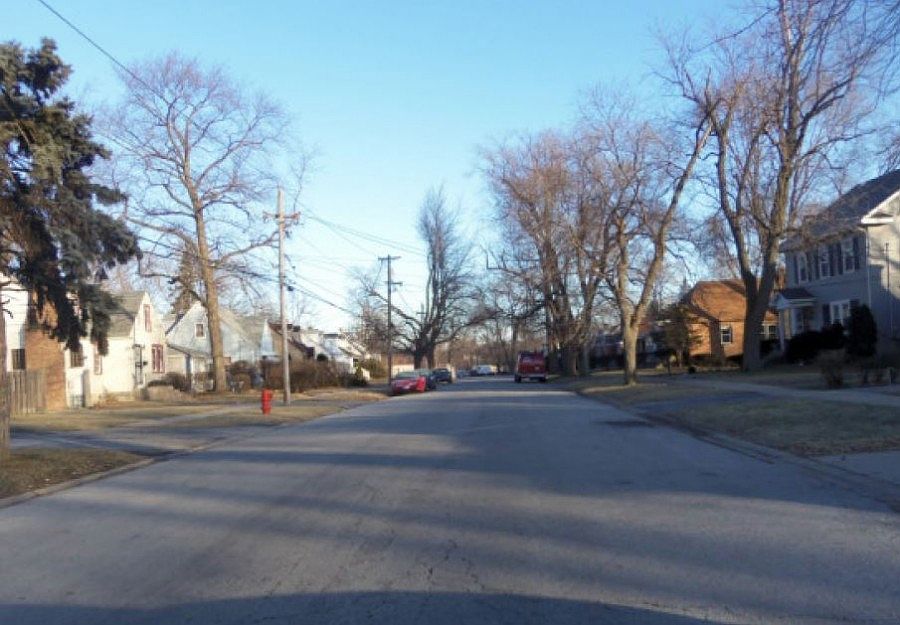 2nd image of 14831 Riverside Dr