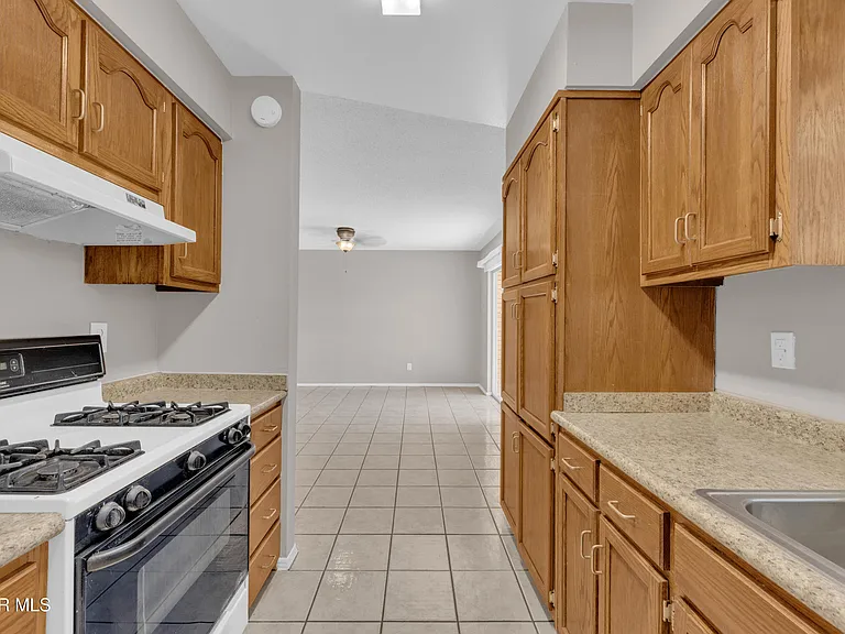228 Caribe Cir — Photo 16