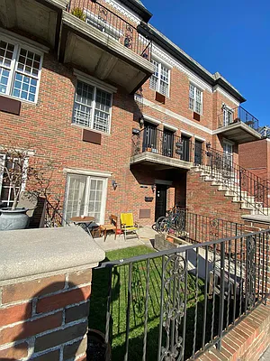 Rented by Douglas Elliman | media 17