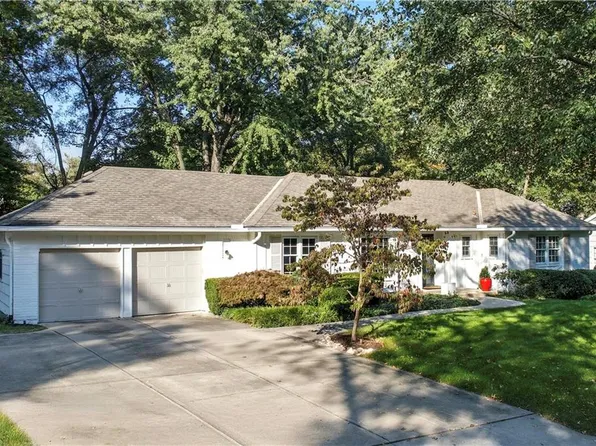 3204 W 81st Ter, Leawood, KS 66206