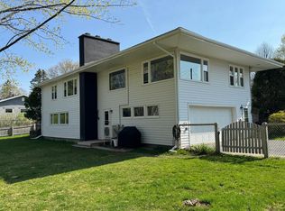50 Hillside St, Presque Isle, ME 04769